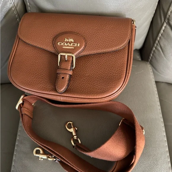 Coach Pebble Leather Saddle Crossbody in Chestnut Brown with Gold Hardware - Picture 2 of 3